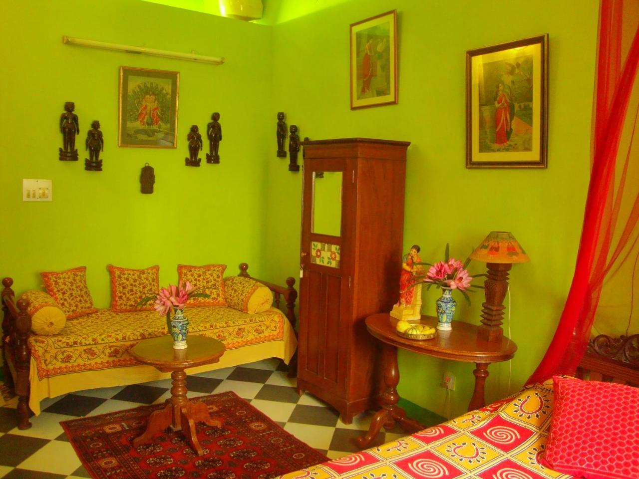 Patricia Guest House Пондичери Екстериор снимка